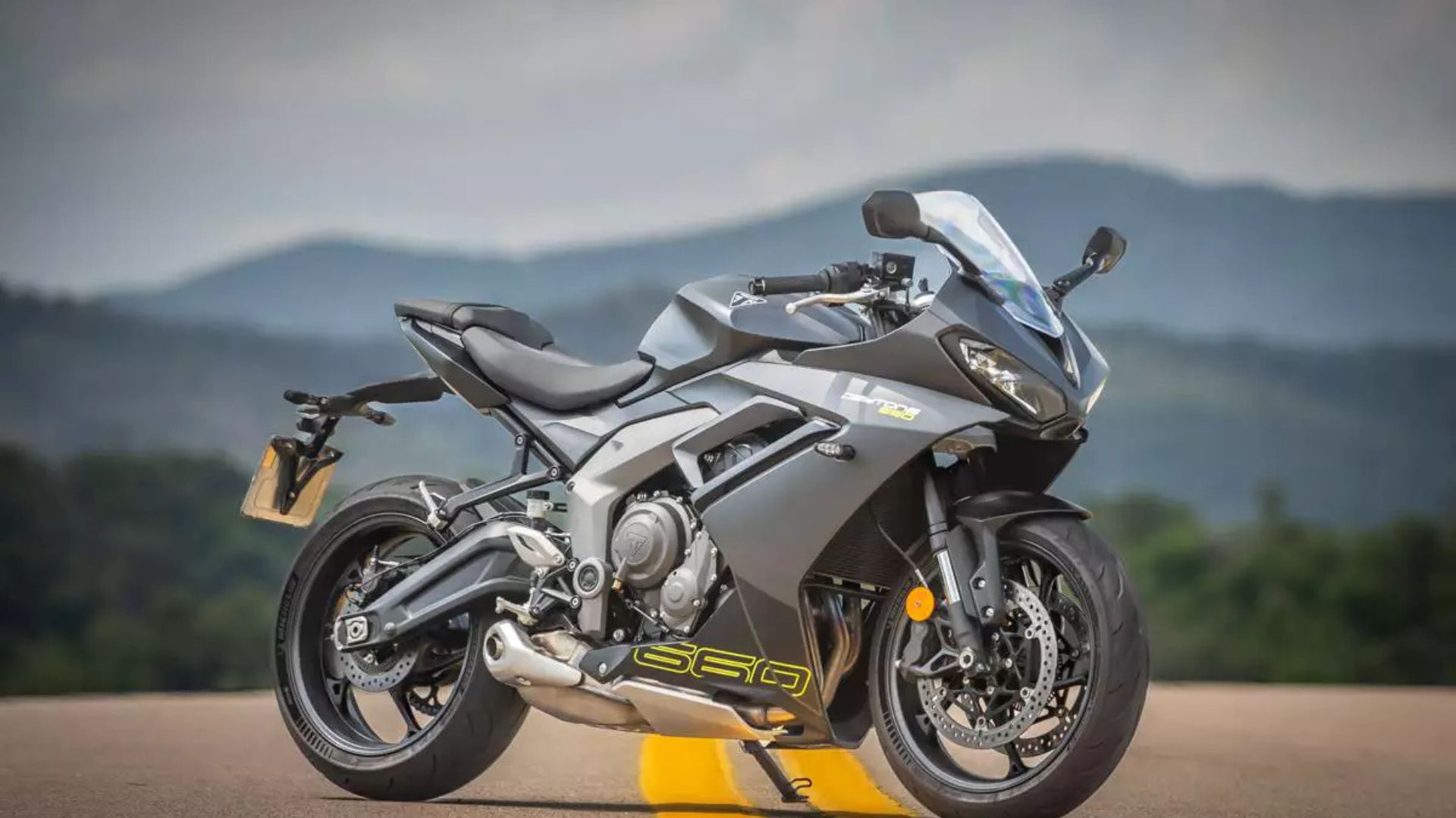 Experience the Thrill Triumph Daytona 660 Now in India