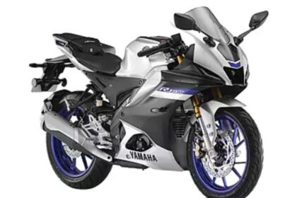 Yamaha R15 V4 2023 price, features, specifications