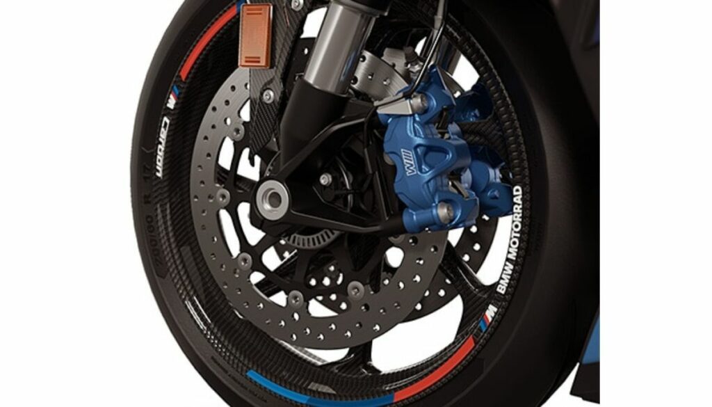 2023 BMW M 1000 R