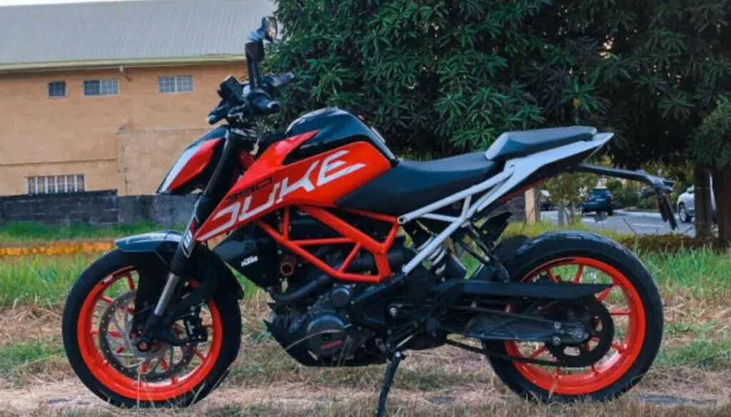 Diwali Dhamaka Sale: KTM 390 Duke