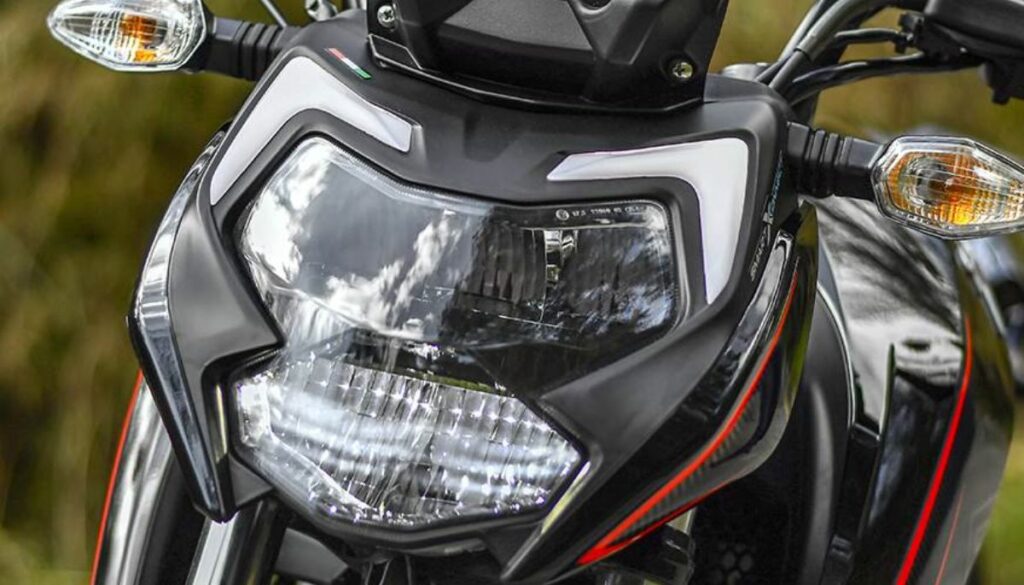 TVS Apache RTR 200 4V