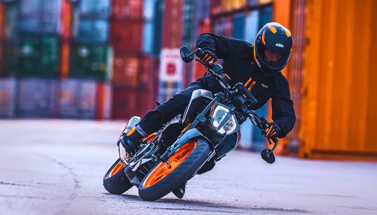 KTM Duke 390 Top Speed