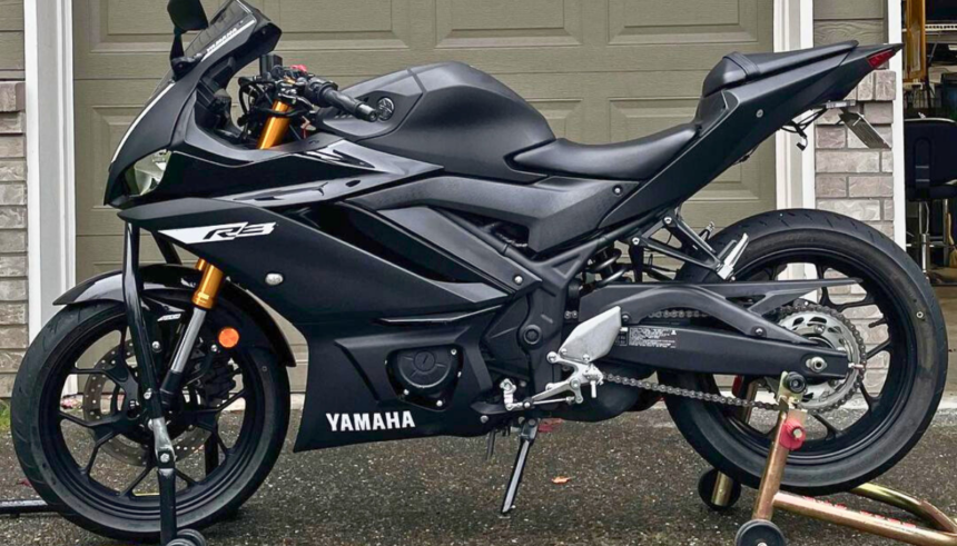 Yamaha YZF R3 Details