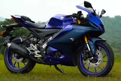 Yamaha R15