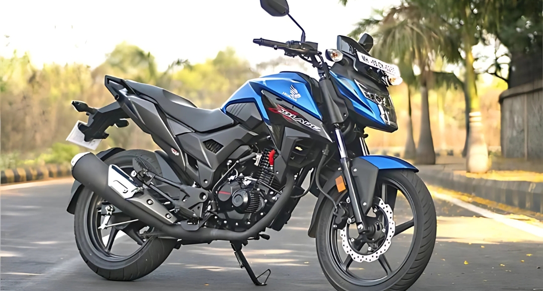 Honda X-Blade दमदार लुक और जबरदस्त परफॉर्मेंस वाली बजट स्पोर्ट्स बाइक