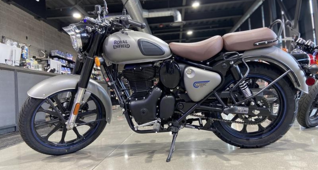Royal Enfield Classic 350 शान विरासत और आधुनिक तकनीक का अनोखा संगम