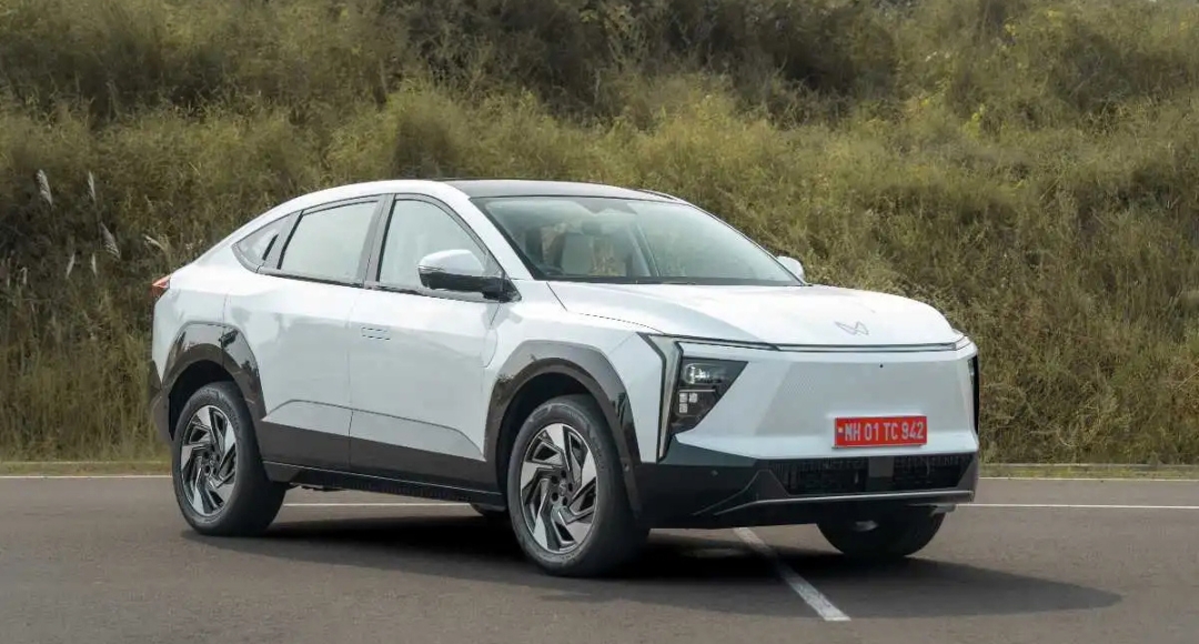 Mahindra XEV 9e दमदार बैटरी और 656KM रेंज के साथ आपके बजट में शानदार इलेक्ट्रिक SUV