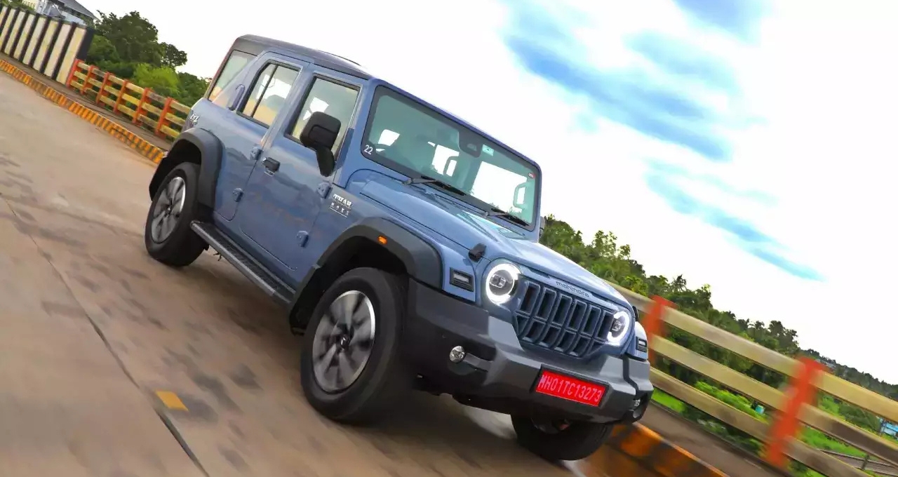 Mahindra Thar ROXX, दमदार परफॉर्मेंस और ऑफ-रोडिंग का बेजोड़ संगम