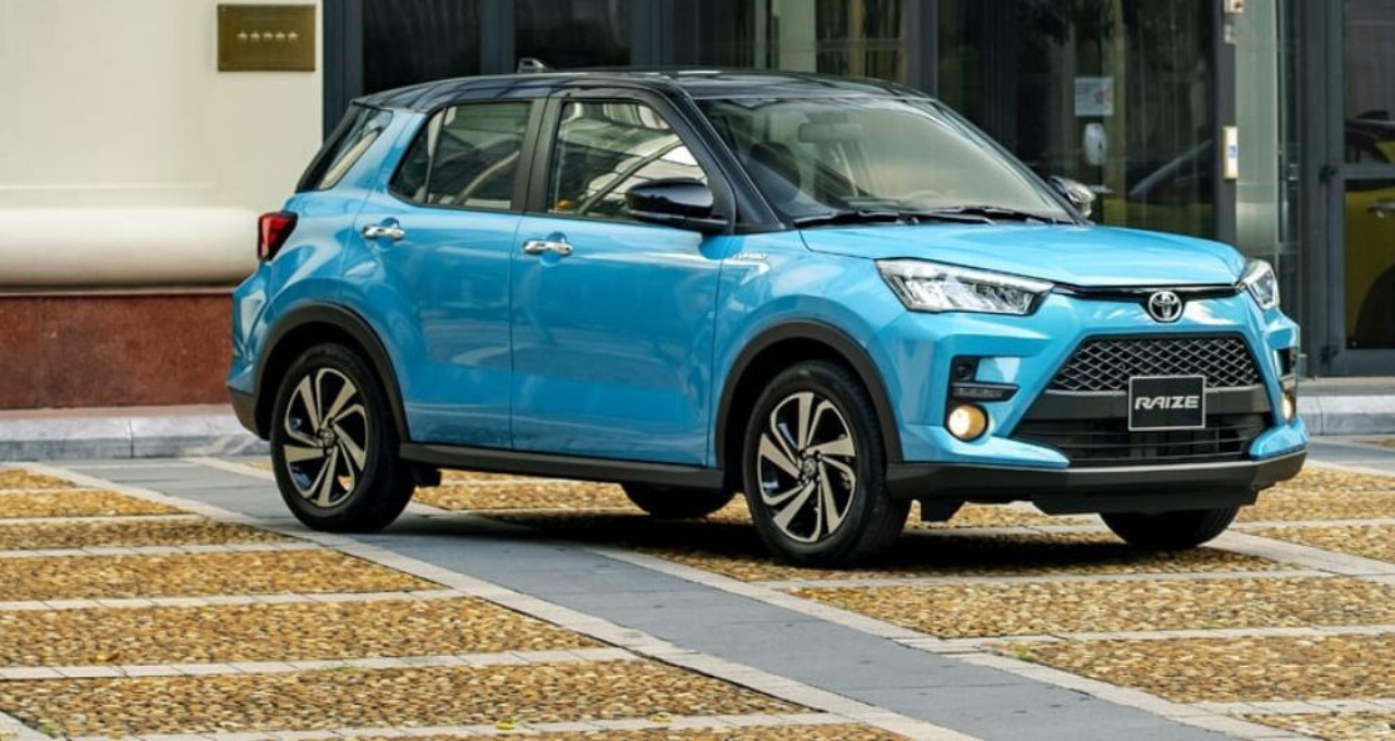 Toyota Raize स्टाइलिश लुक और दमदार परफॉर्मेंस वाली कॉम्पैक्ट SUV