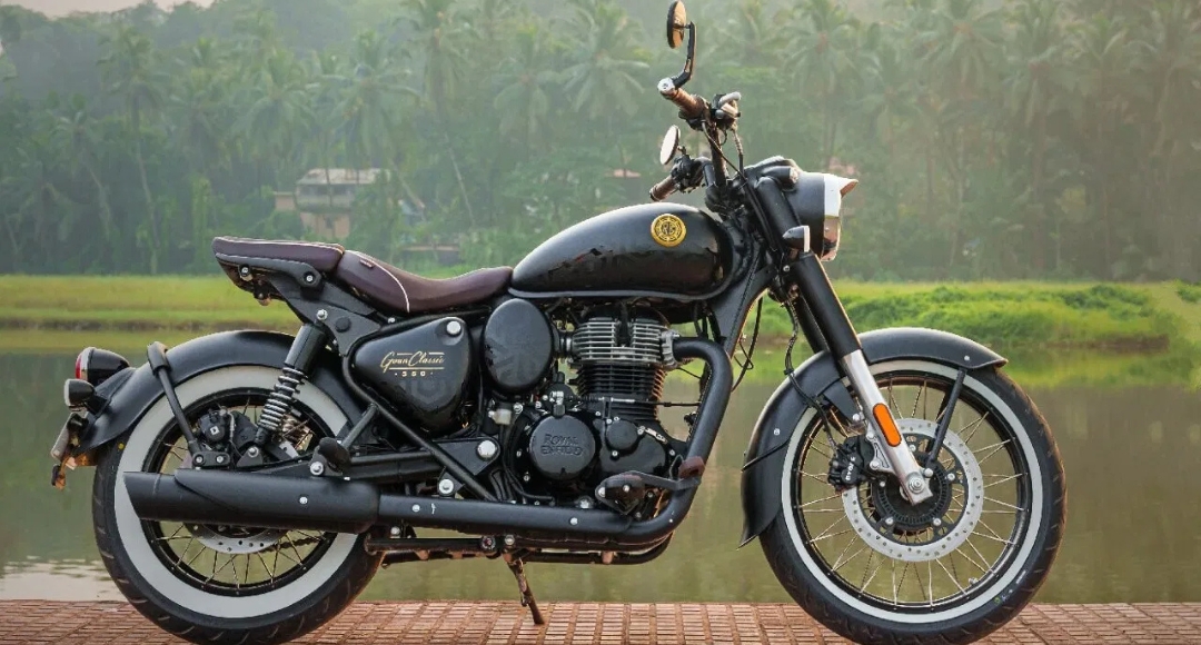 Royal Enfield Classic 350 शान विरासत और आधुनिक तकनीक का अनोखा संगम