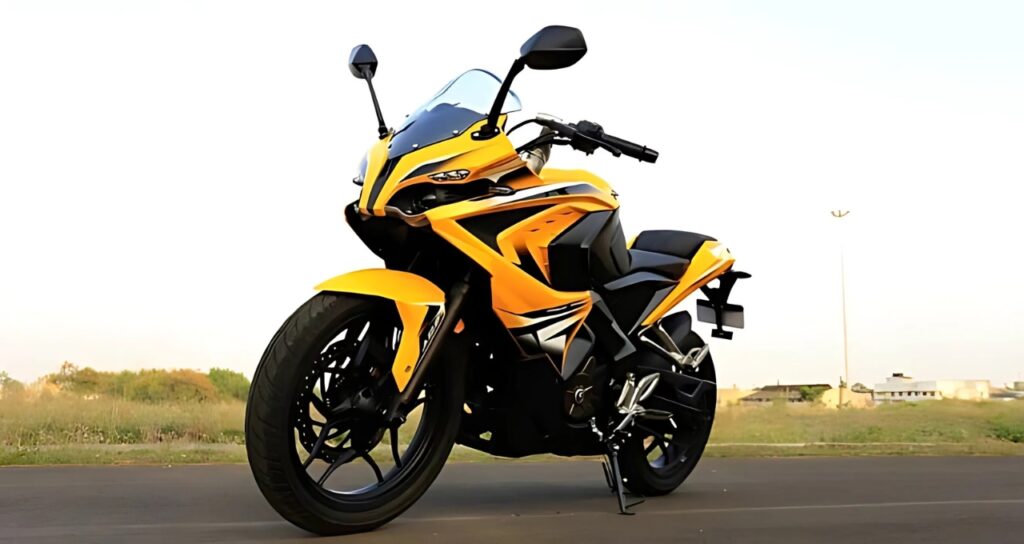 Bajaj Pulsar RS 200: रफ्तार स्टाइल और परफॉर्मेंस का धांसू मेल