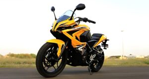 Bajaj Pulsar RS 200: रफ्तार स्टाइल और परफॉर्मेंस का धांसू मेल